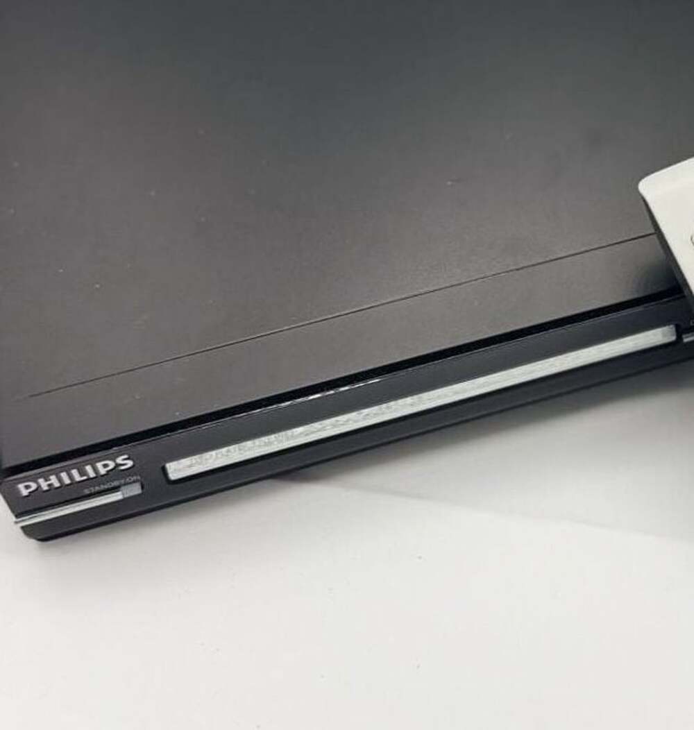 Philips DVP5982/37 Progressive Scan DVD Player HDMI with Remote